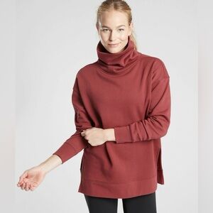 Athleta 24/7 Funnel Neck Sweatshirt Maple Red Size Small